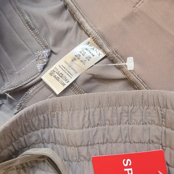 Spanx NWT out of office cargo joggers smoke M - Picture 7 of 10